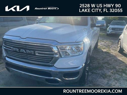Bright White Clearcoat 2024 RAM 1500 Laramie