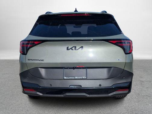 Jungle Green 2026 Kia Sportage Plug-In Hybrid X-Line