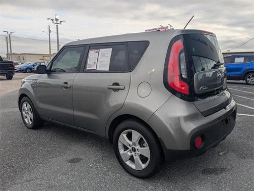 2017 Kia Soul Base