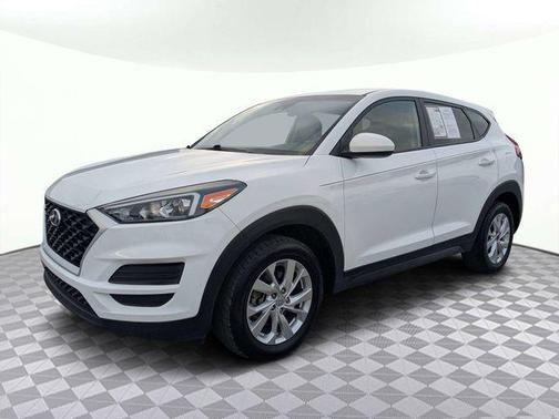 2020 Hyundai TUCSON SE