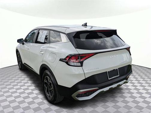 2024 Kia Sportage LX