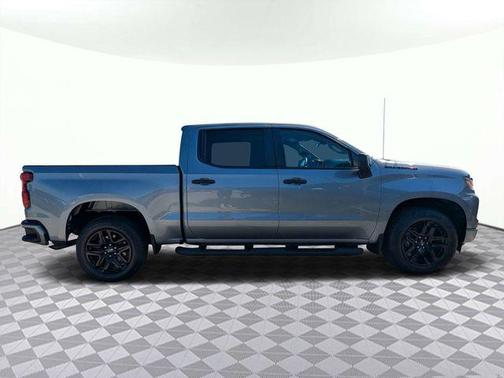 Sterling Gray Metallic 2023 Chevrolet Silverado 1500 Custom