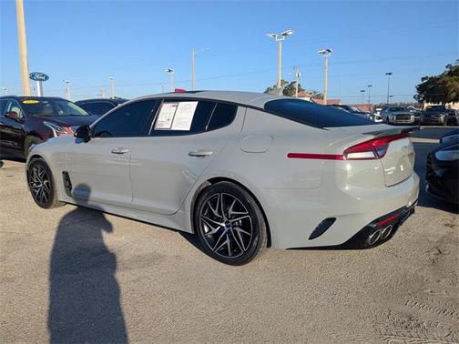 2023 Kia Stinger GT-Line