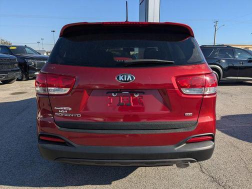 2017 Kia Sorento LX