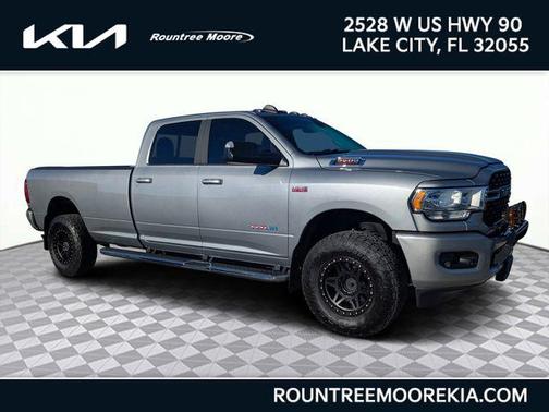 2022 RAM 3500 Big Horn Crew Cab 4x4 8' Box