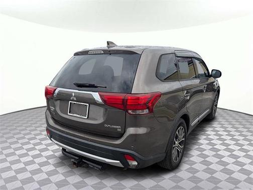 2017 Mitsubishi Outlander SE