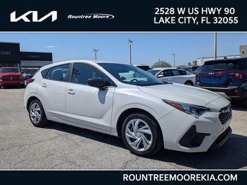 Crystal White Pearl 2024 Subaru Impreza Base