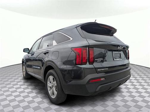 2023 Kia Sorento LX
