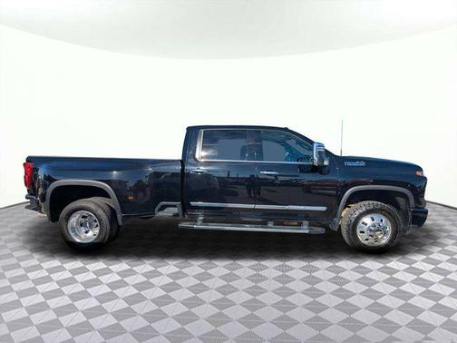 Black 2024 Chevrolet Silverado 3500 High Country