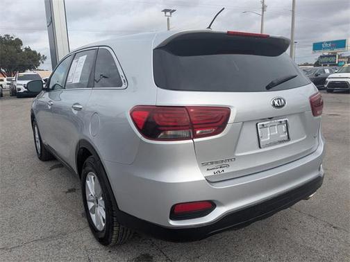 2020 Kia Sorento LX