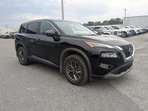 Super Black 2023 Nissan Rogue S