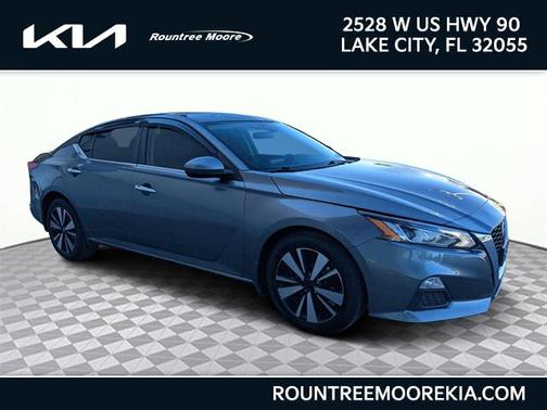 2021 Nissan Altima 2.5 SV