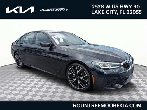 2022 BMW 530 i