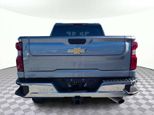 Sterling Gray Metallic 2025 Chevrolet Silverado 2500 LT