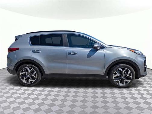 2022 Kia Sportage EX