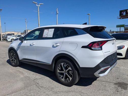 2024 Kia Sportage EX