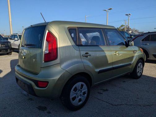 2013 Kia Soul Base