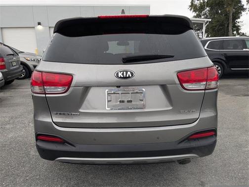 2016 Kia Sorento EX