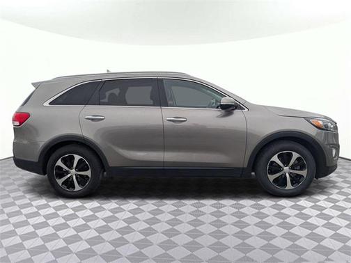 2016 Kia Sorento EX