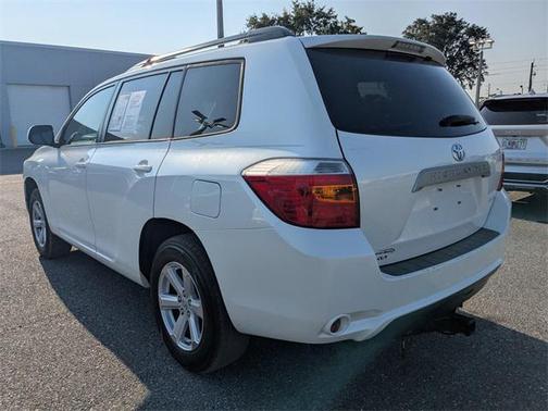 2010 Toyota Highlander SE