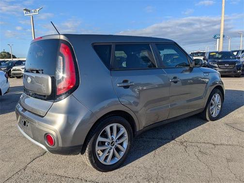 2017 Kia Soul +