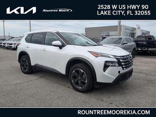 Everest White Pearl 2024 Nissan Rogue SV