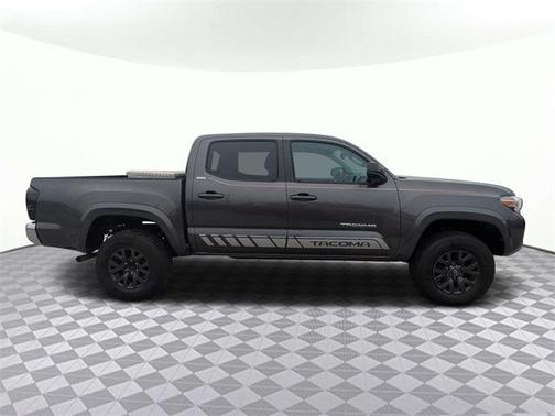 2020 Toyota Tacoma SR5