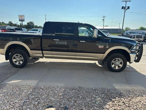 Rugged Brown Pearlcoat 2011 Dodge Ram 2500 Laramie