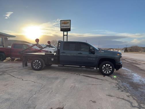 2025 Chevrolet Silverado 2500 Custom