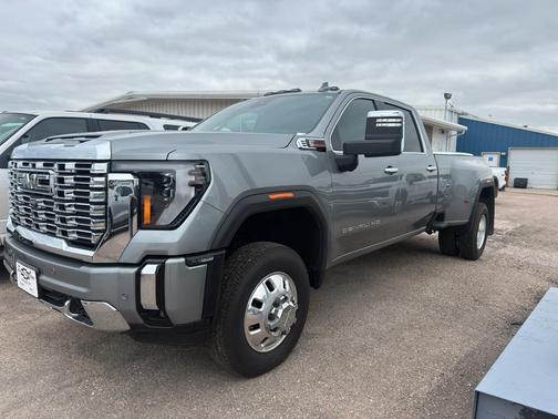 2025 GMC Sierra 3500 Denali