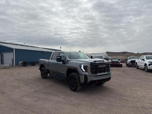 2025 GMC Sierra 2500 AT4