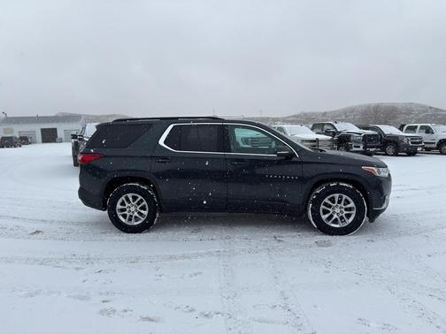 2021 Chevrolet Traverse LT Leather