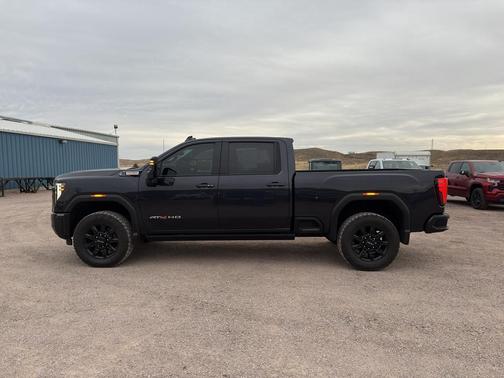 2024 GMC Sierra 2500 AT4