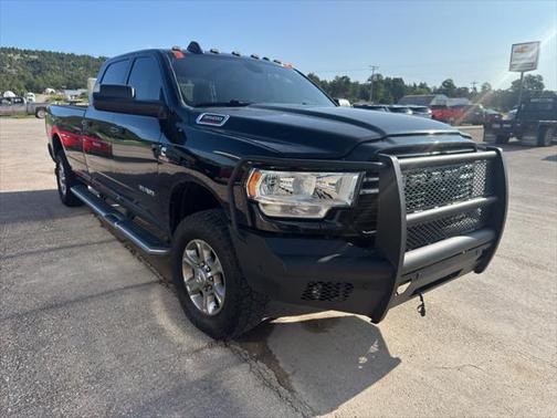 2021 RAM 3500 Big Horn Crew Cab 4x4 8' Box
