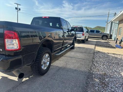 2021 RAM 3500 Big Horn Crew Cab 4x4 8' Box