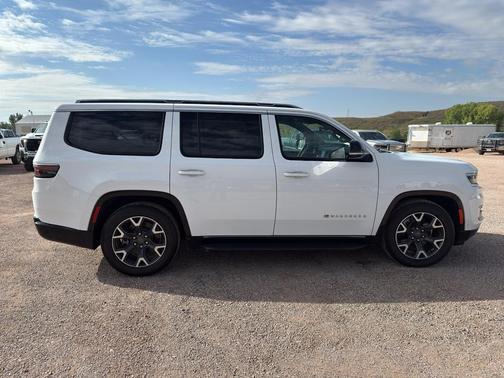 2023 Jeep Wagoneer Series III 4x4