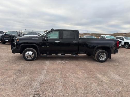 2022 Chevrolet Silverado 3500 High Country