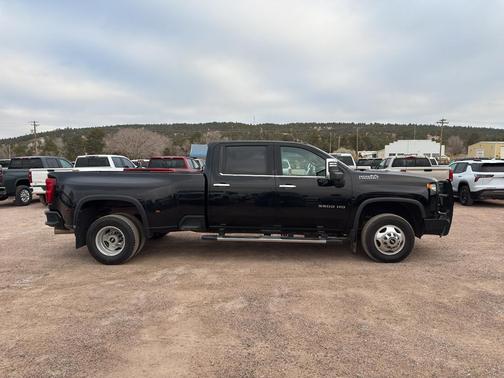 2022 Chevrolet Silverado 3500 High Country