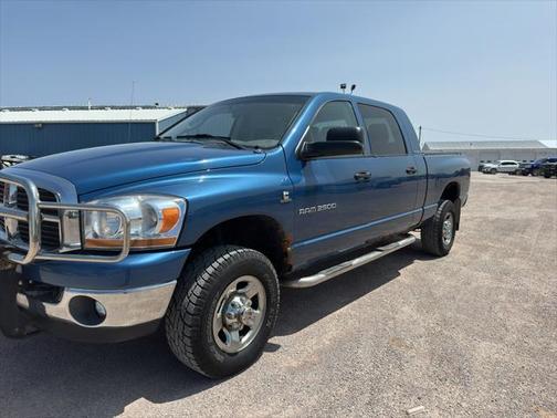 2006 Dodge Ram 2500 SLT Mega Cab