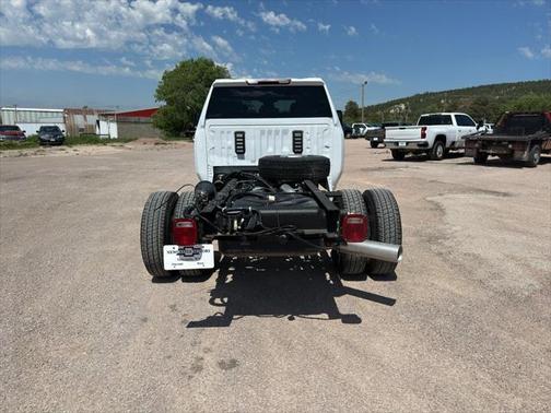 2025 Chevrolet Silverado 3500 WT