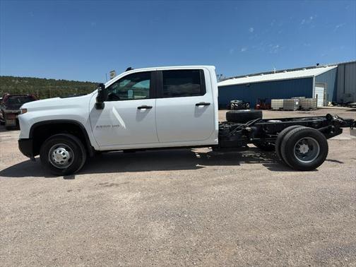 2025 Chevrolet Silverado 3500 WT