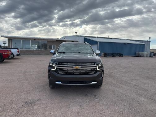 Graywood Metallic 2021 Chevrolet Suburban Premier