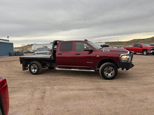 2019 RAM 3500 Tradesman Crew Cab 4x4 8' Box