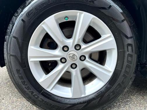 2012 Toyota Highlander SE