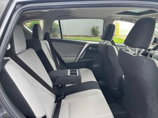 2018 Toyota RAV4 Hybrid LE