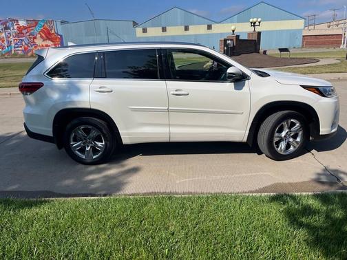 2019 Toyota Highlander Limited