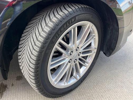 2019 Lincoln MKT Reserve