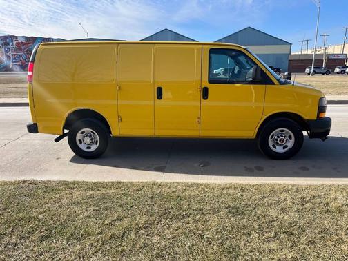 2021 Chevrolet Express 2500 RWD 2500 Regular Wheelbase WT