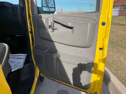 2021 Chevrolet Express 2500 RWD 2500 Regular Wheelbase WT
