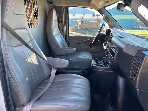 2020 Chevrolet Express 2500 RWD 2500 Regular Wheelbase WT